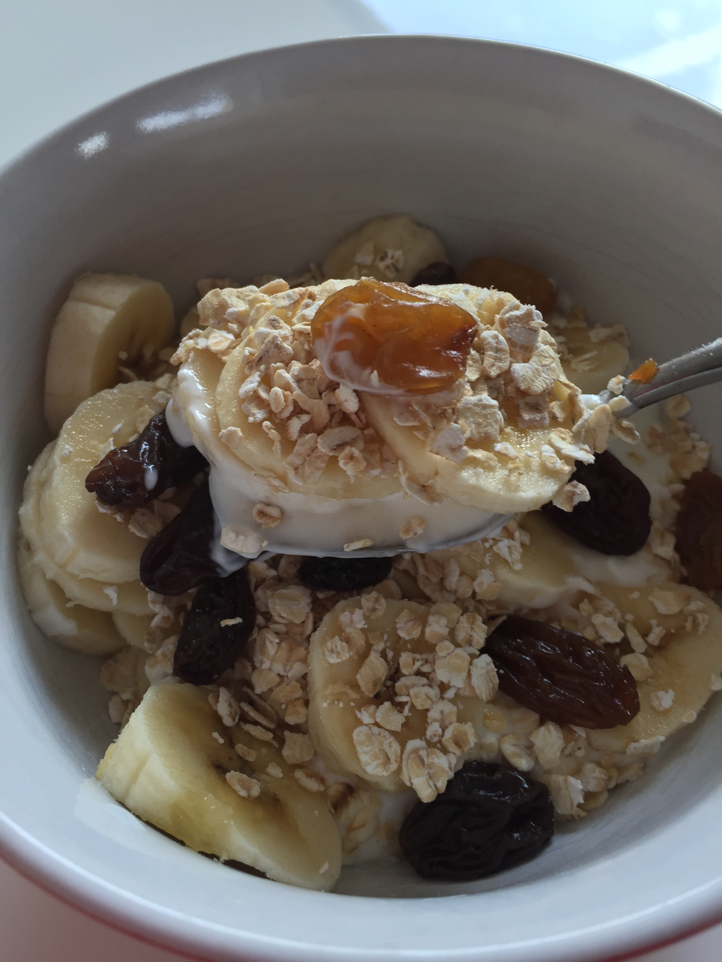Fromage blanc, banane, flocons d’avoine et raisins secs | Rachel et sa